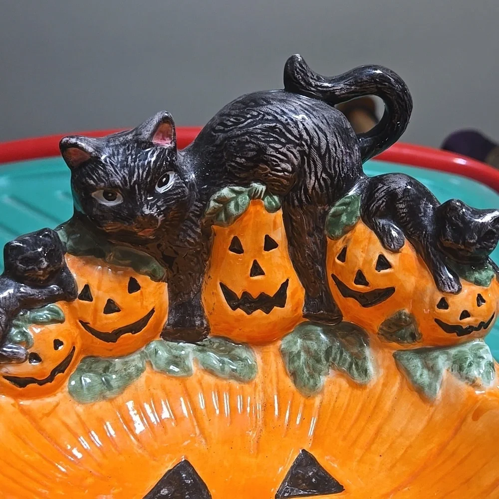 Wcl halloween cat